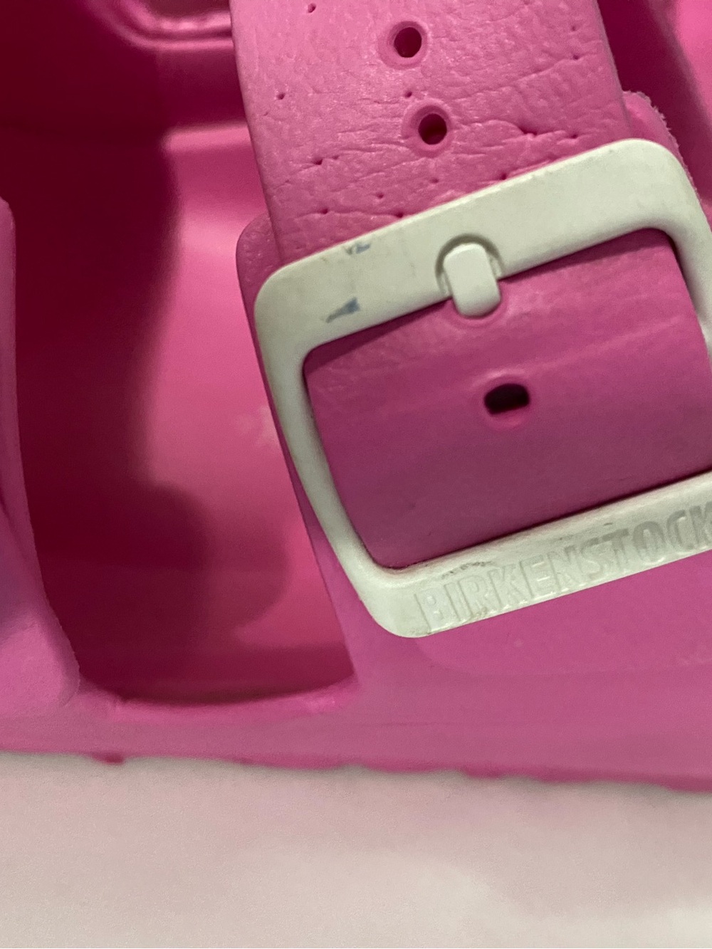 Women’s Arizona EVA Bright Pink Slides Size 9-9.5 Used - Picture 3 of 10